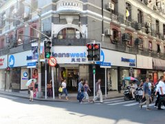 【常宏出品】真維斯中國(guó)大陸首家店鋪&mdash;&mdash;上海南京東路店重裝開業(yè)